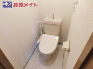 エスポワール富洲原の物件内観写真